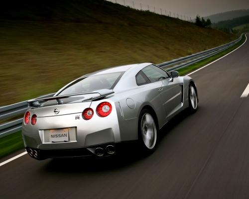 Nissan GT-R (97 wallpapers)