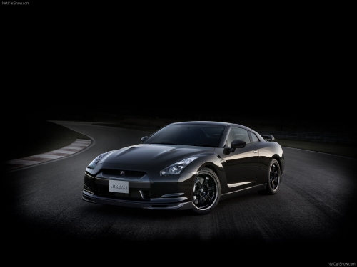 Nissan GT-R (97 wallpapers)