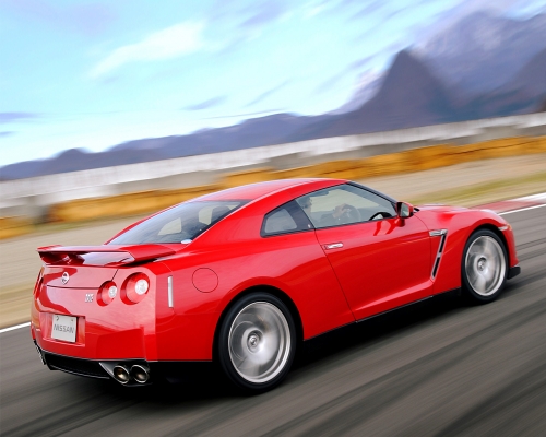 Nissan GT-R (97 wallpapers)