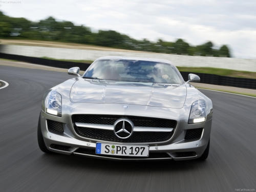 Mercedes-Benz SLS AMG (2011) (123 wallpapers)