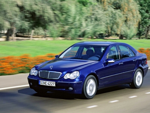 Mercedes C Class (89 wallpapers)