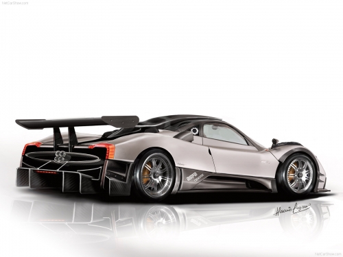 Pagani supercars (70 wallpapers)