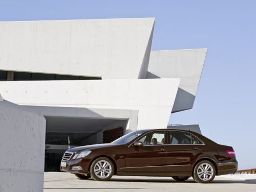 Mercedes-Benz E Class [2010] (166 wallpapers)