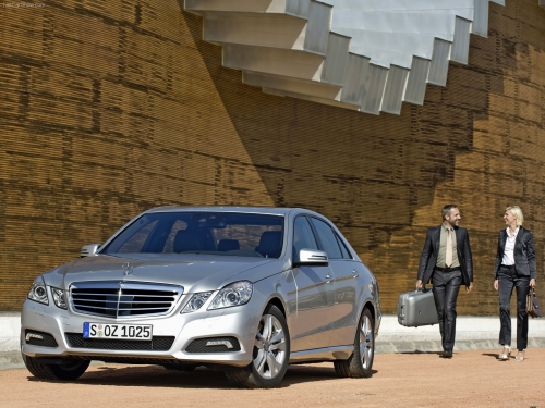 Mercedes-Benz E Class [2010] (166 wallpapers)