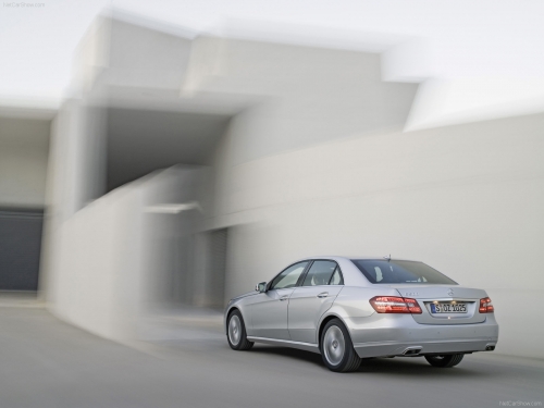 Mercedes-Benz E Class [2010] (166 wallpapers)