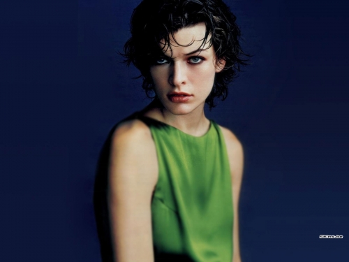 Milla Jovovich (147 wallpapers)