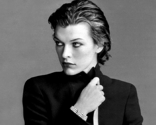 Milla Jovovich (147 wallpapers)