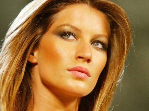 Gisele Bundchen (106 wallpapers)