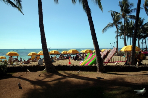 Crowds on Waikiki Beach Wallpapers (82 wallpapers)