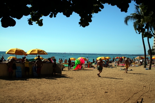 Crowds on Waikiki Beach Wallpapers (82 wallpapers)