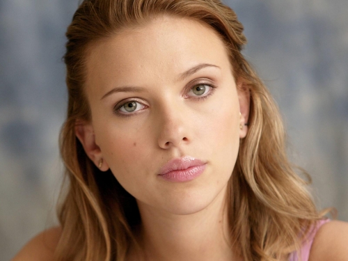 Scarlett Johansson (150 wallpapers)