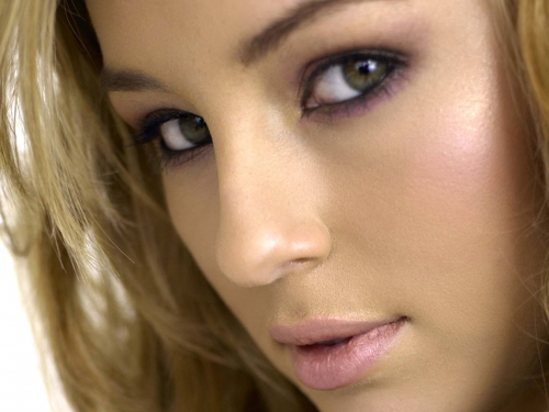 Keeley Hazell - Glamour model (110 wallpapers)