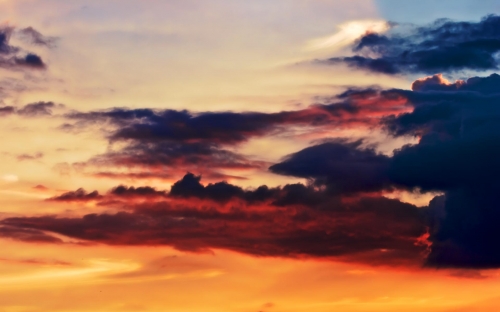 Amazing Cloudy Sky Pack (50 wallpapers)