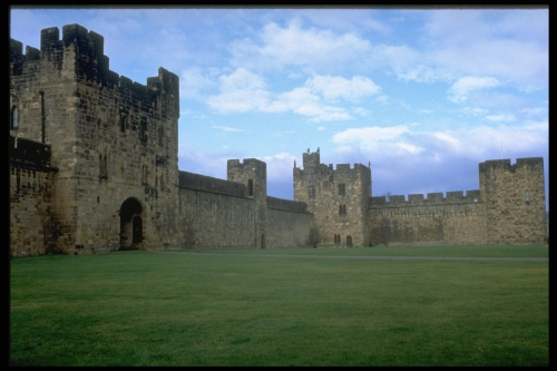 Castles of Great Britain (45 wallpapers)