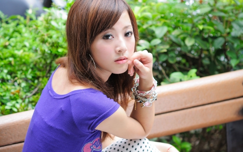 Beautiful Asian Girls (160 wallpapers)