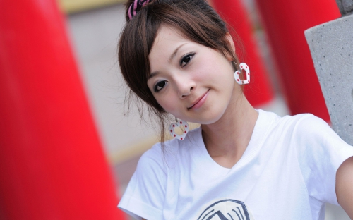 Beautiful Asian Girls (160 wallpapers)