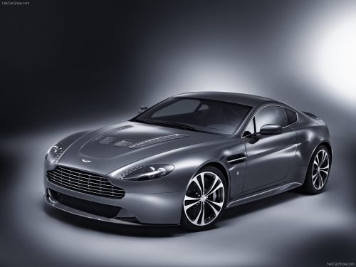 Aston Martin V12 Vantage (42 wallpapers)