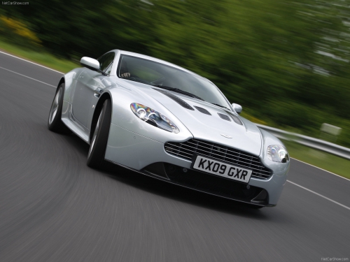 Aston Martin V12 Vantage (42 wallpapers)