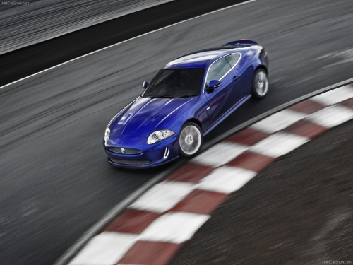 Jaguar XKR (30 wallpapers)