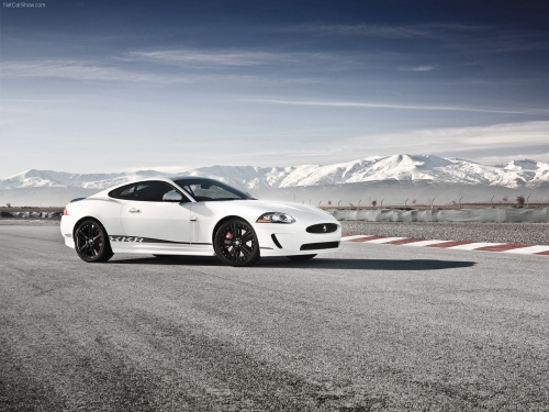 Jaguar XKR (30 wallpapers)