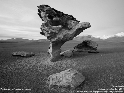 National Geographic Life in Black and White (2011) (112 wallpapers)