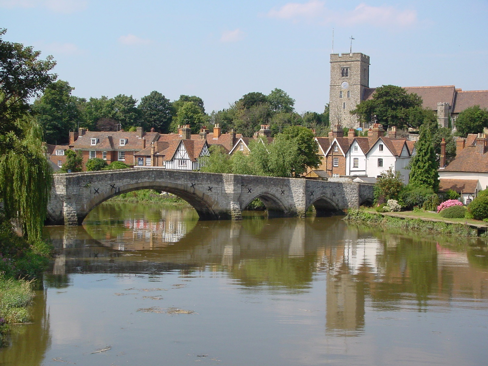 Isle towers. Aylesford. Мост Айлесфорд Кент. Город Aylesford. Uk Kents.