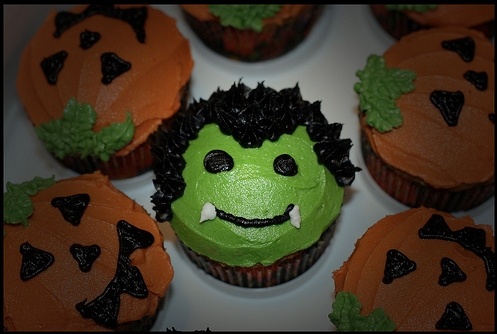 Scary Halloween cakes (454 wallpapers)