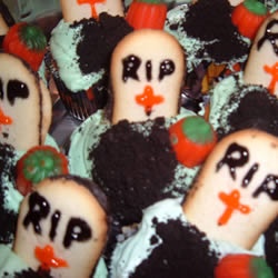 Scary Halloween cakes (454 wallpapers)