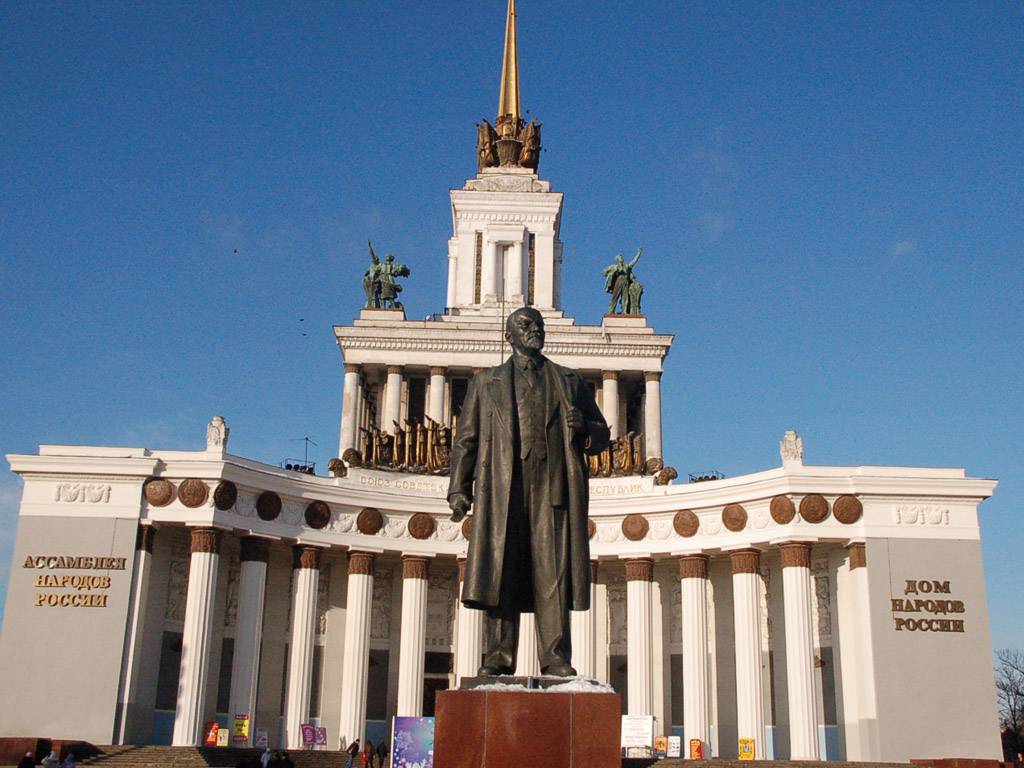 World monuments. Мировые памятники архитектуры. Всемирные памятники. Памятники и скульптуры Москвы религия. Памятники и скульптуры города Саранска.